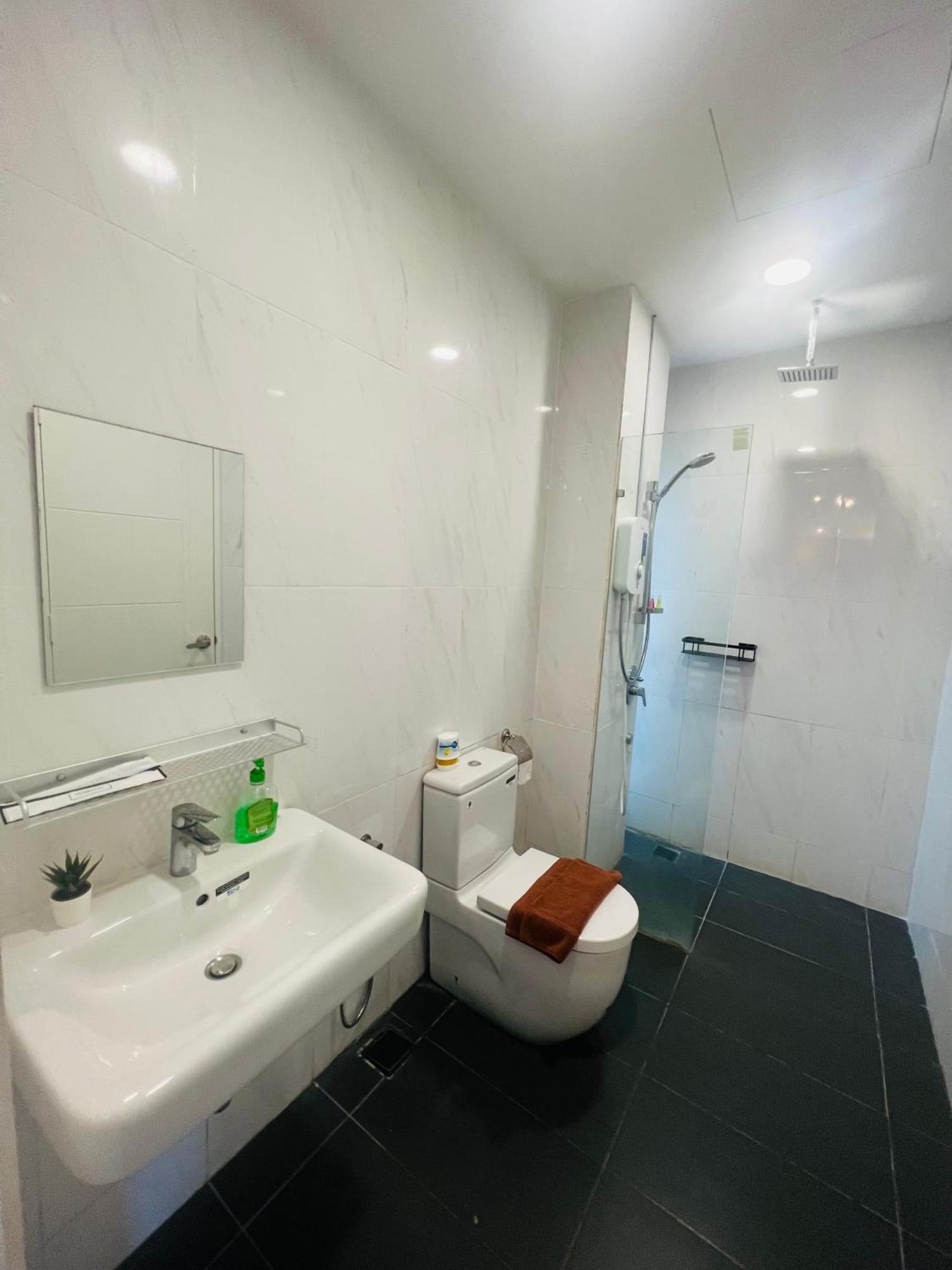 Reizz Residence By D'Amour Kuala Lumpur Exteriör bild