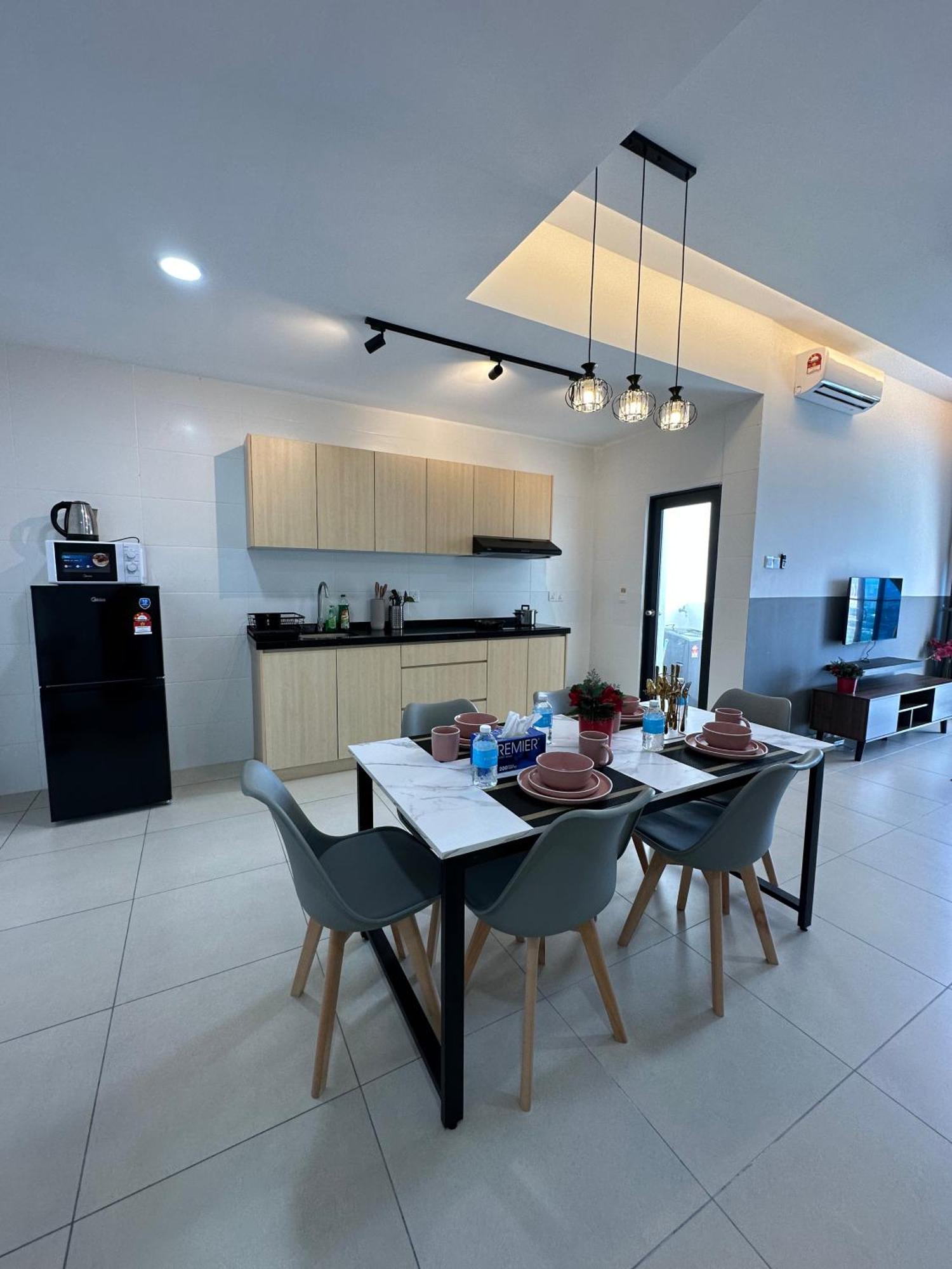 Reizz Residence By D'Amour Kuala Lumpur Exteriör bild