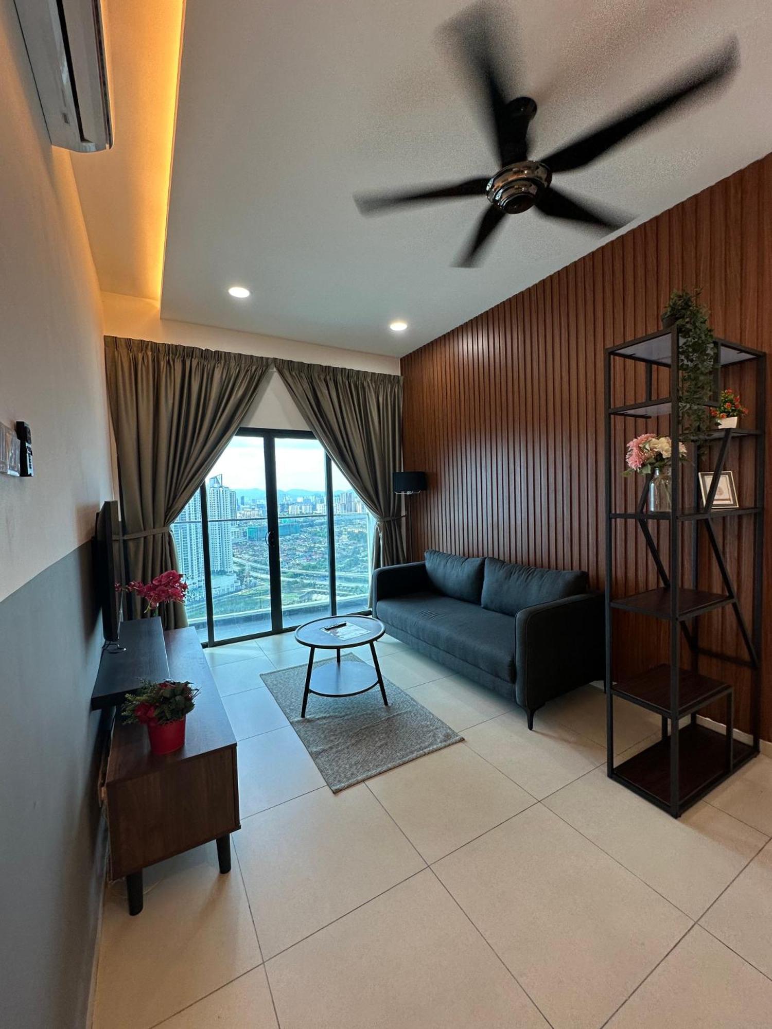 Reizz Residence By D'Amour Kuala Lumpur Exteriör bild