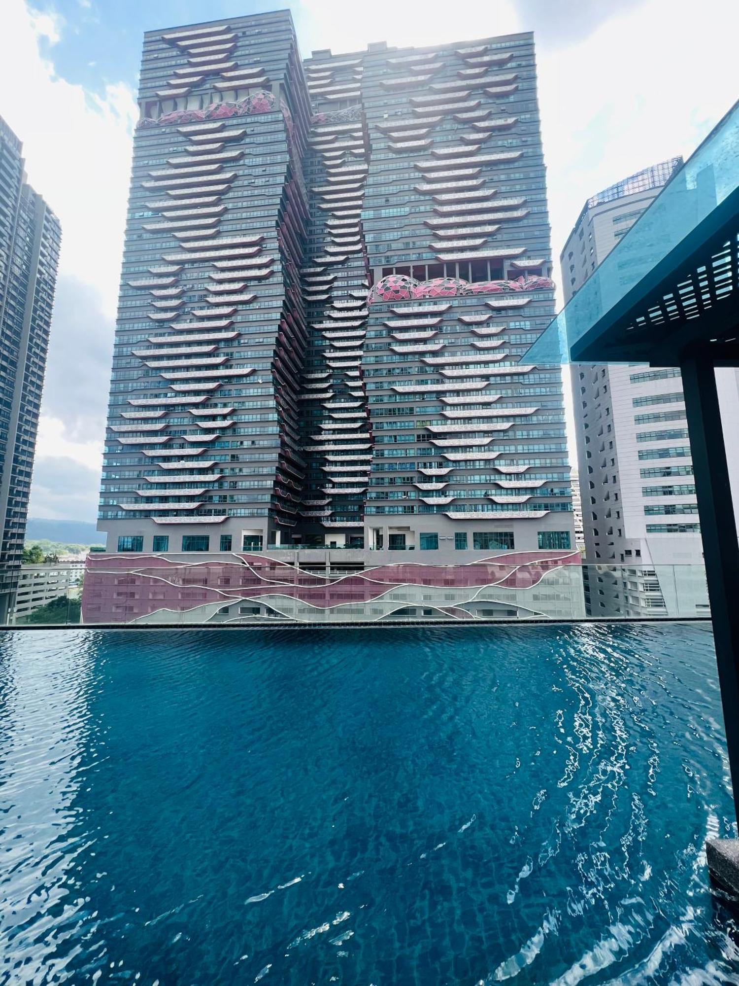 Reizz Residence By D'Amour Kuala Lumpur Exteriör bild